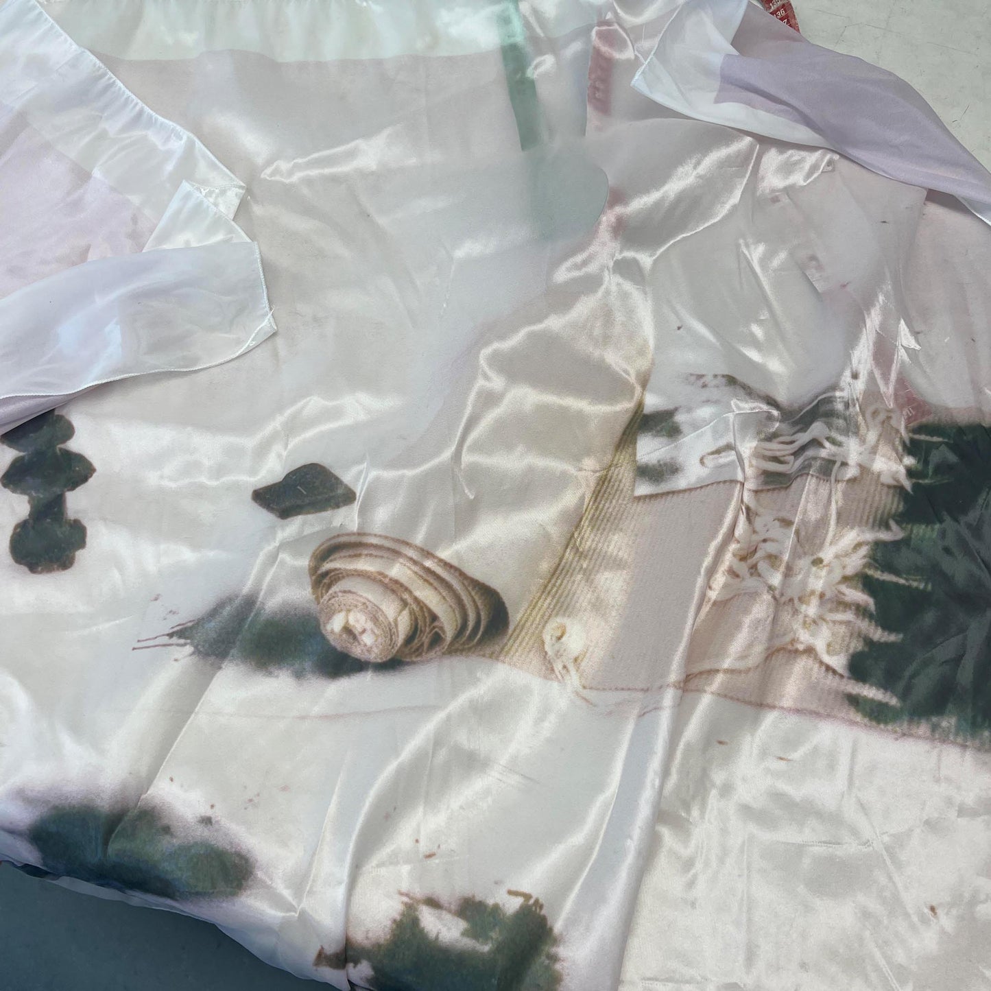 fragments on silk - Altar